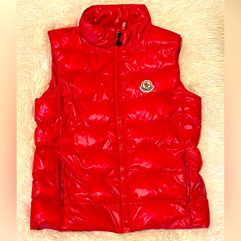 Moncler Raspberry Vest . Size kids 12 .Stay Cozy n Comfortable.